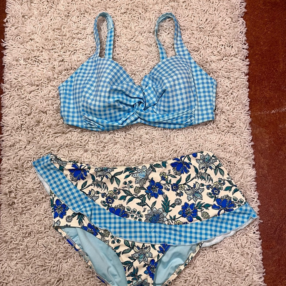 Lands End Blue Gingham and Floral asymmetrical skirted bikini set plus size 16